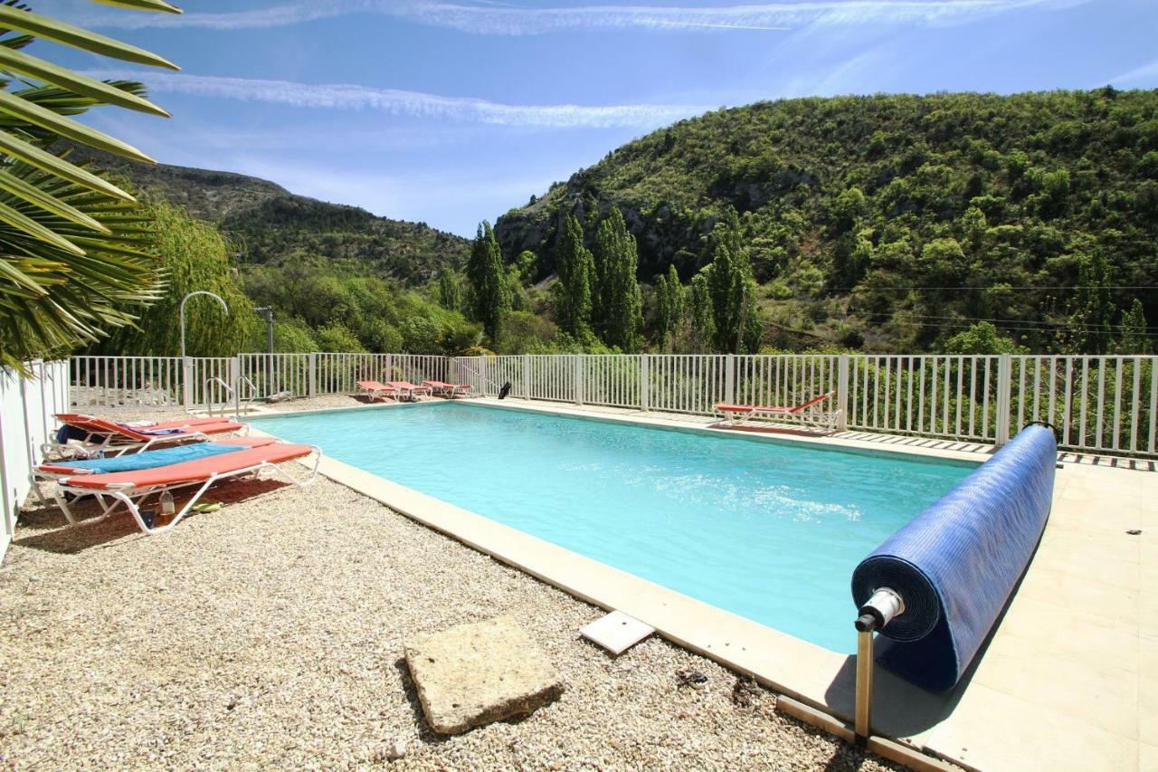 Pensión La Clue/ Le Jas Du Ventoux Plaisians